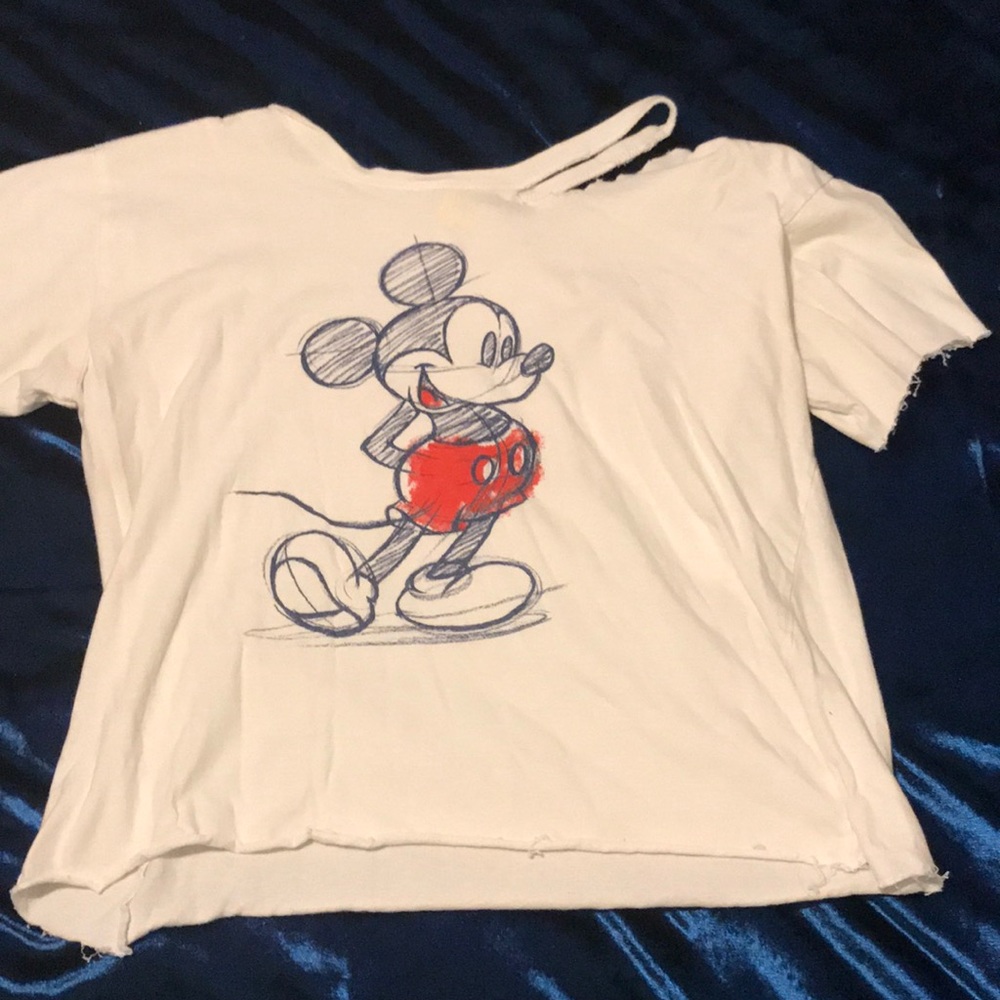 Off the shoulder T- Shirt